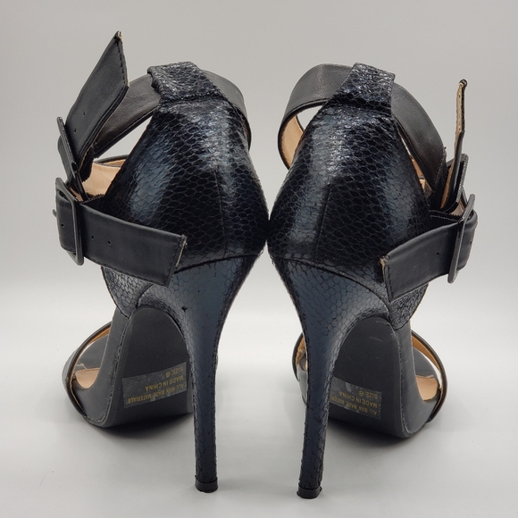 Wild Diva black heels, 4.5|" heels, Size 8 - Picture 3 of 6